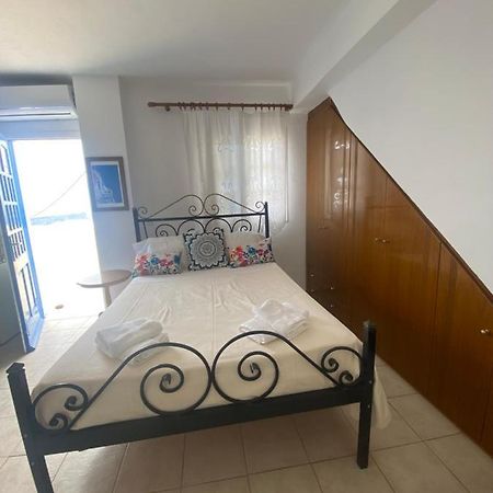 Aeolos Apartments Akrotiri  Ngoại thất bức ảnh